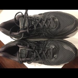 brooks adrenaline gts 17 galaxy